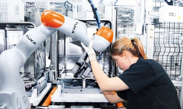 KUKA posts record robot sales despite challenging year